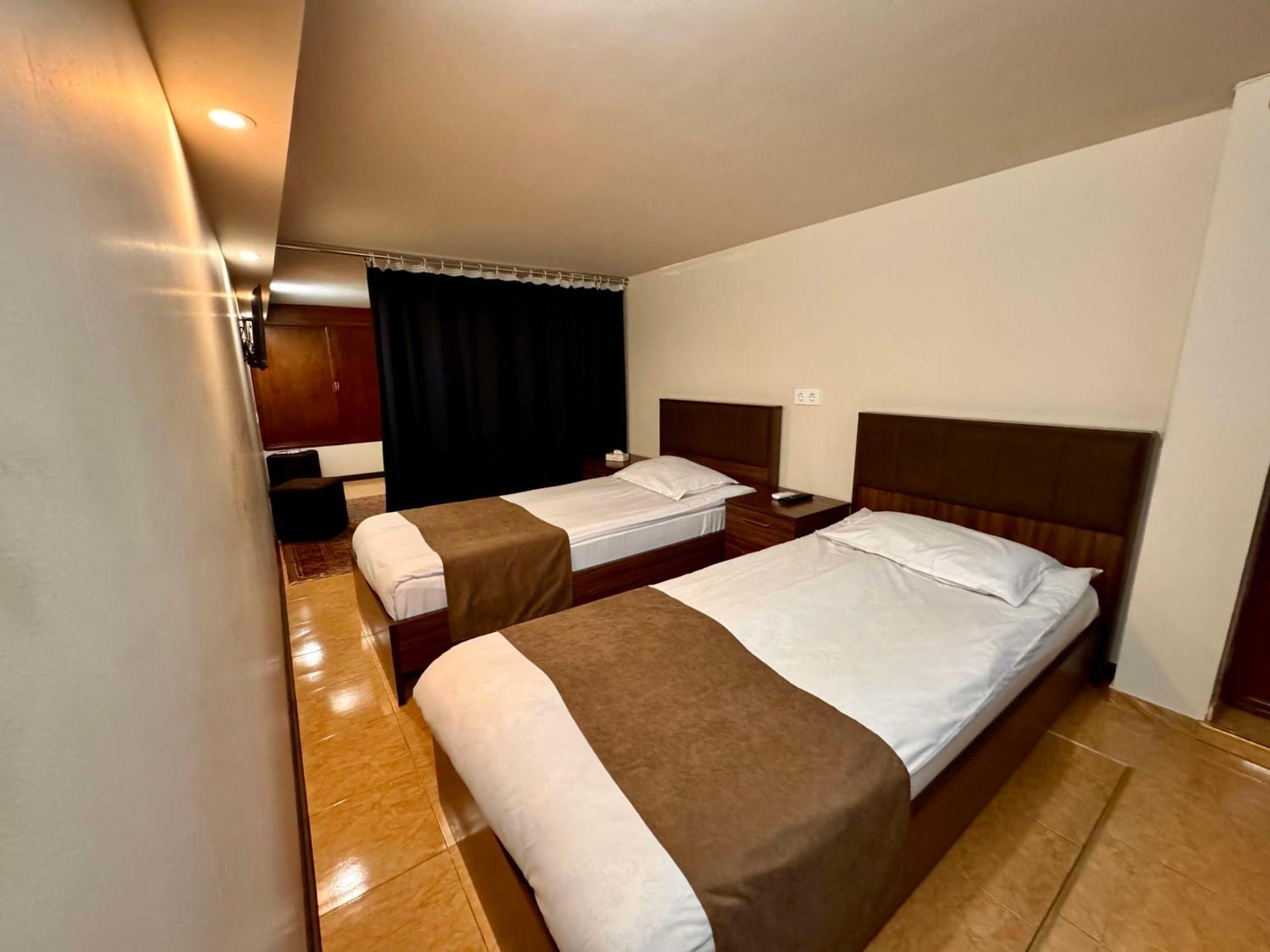 Time Hotel & Tours Jerevan Eksteriør billede