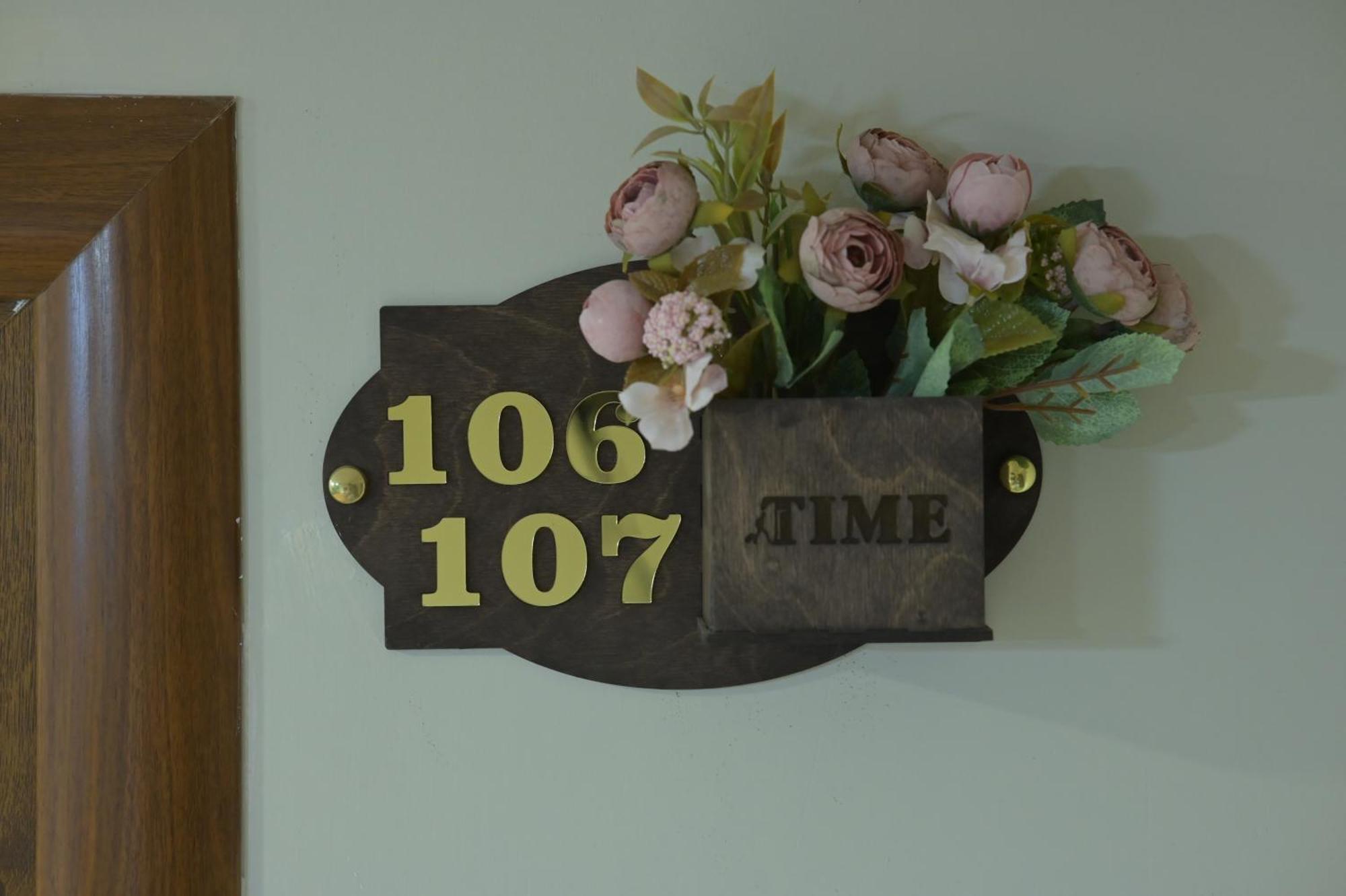 Time Hotel & Tours Jerevan Eksteriør billede