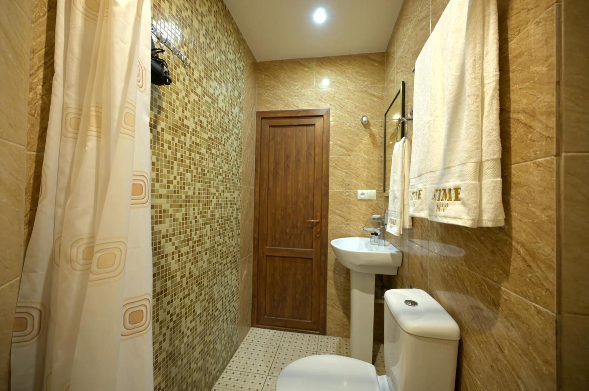 Time Hotel & Tours Jerevan Eksteriør billede