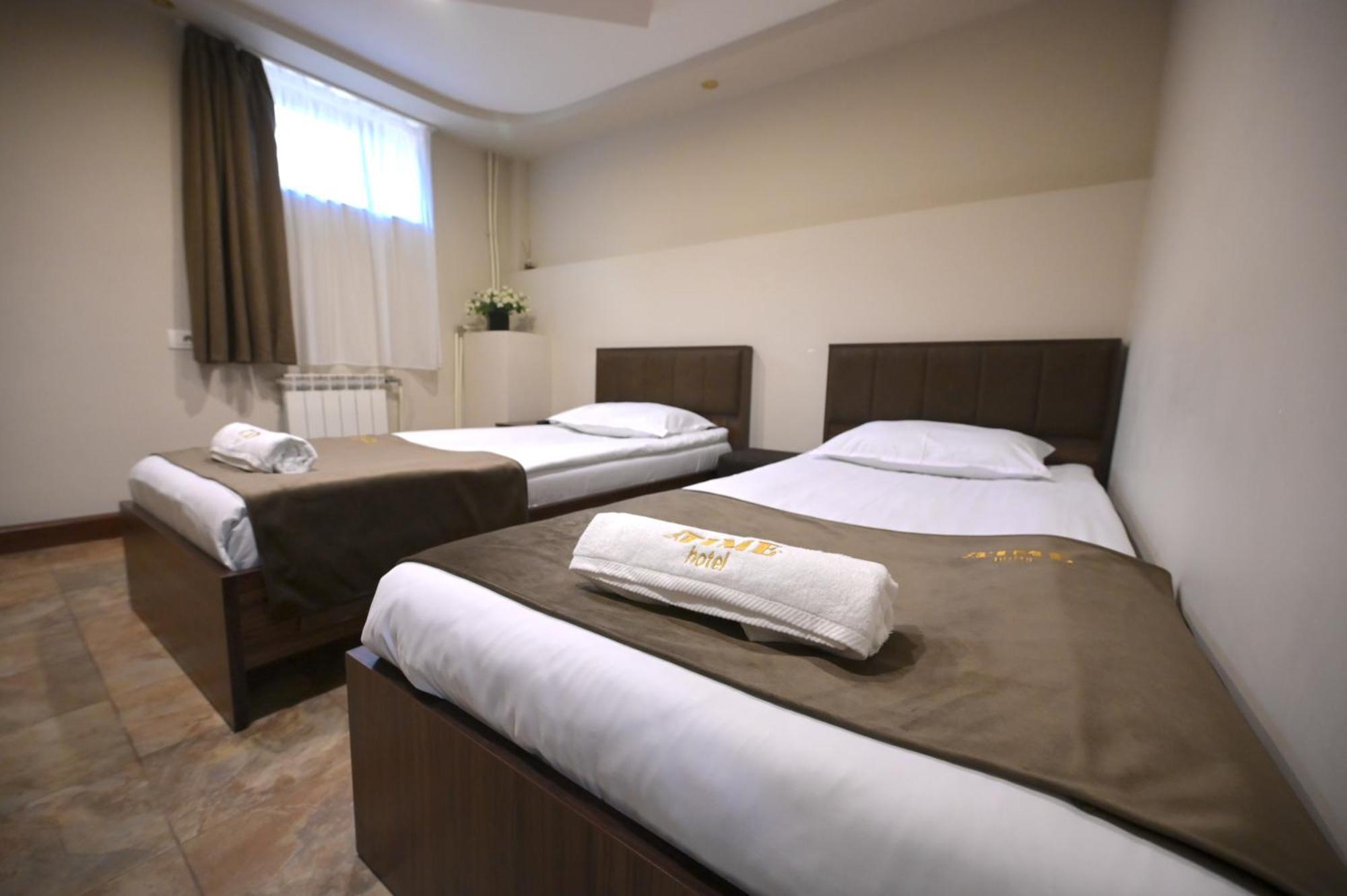 Time Hotel & Tours Jerevan Eksteriør billede