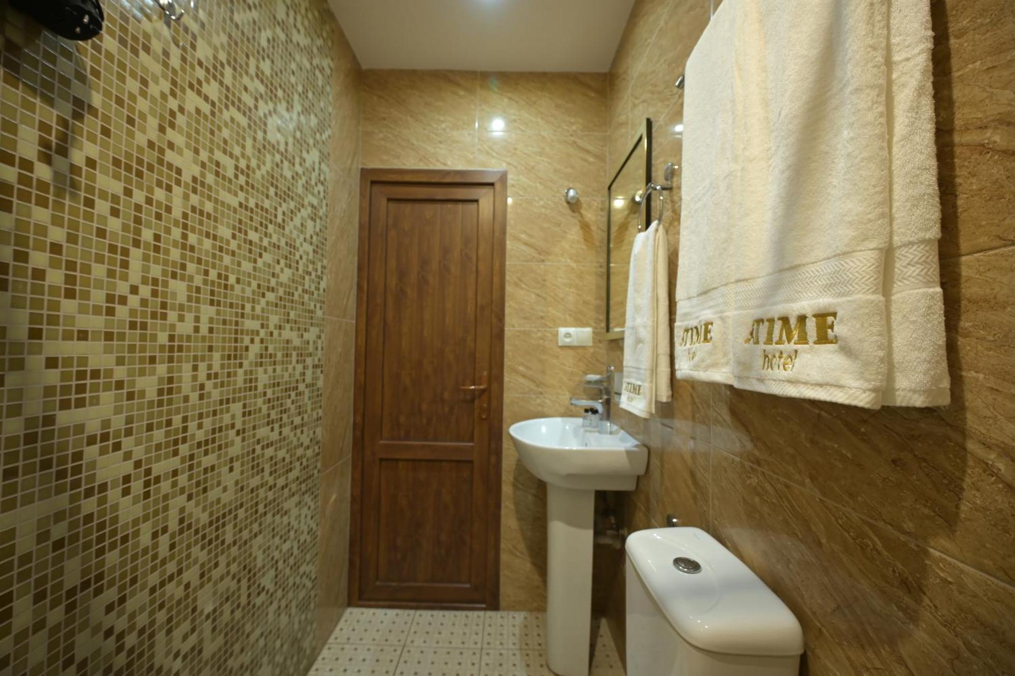 Time Hotel & Tours Jerevan Eksteriør billede